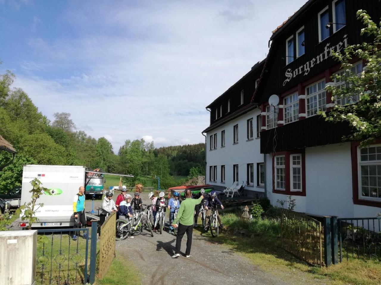 Ostalgie Ferienheim Sorgenfrei Hotel Exterior foto